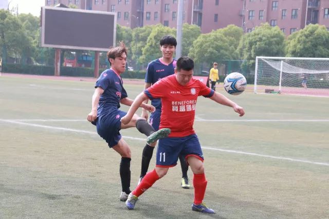 拜仁vs巴黎破DAZN收视纪录：超230万观众 此前最高是4-3皇马